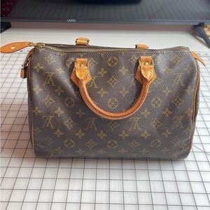 Louis Vuitton Speedy 30 with lock